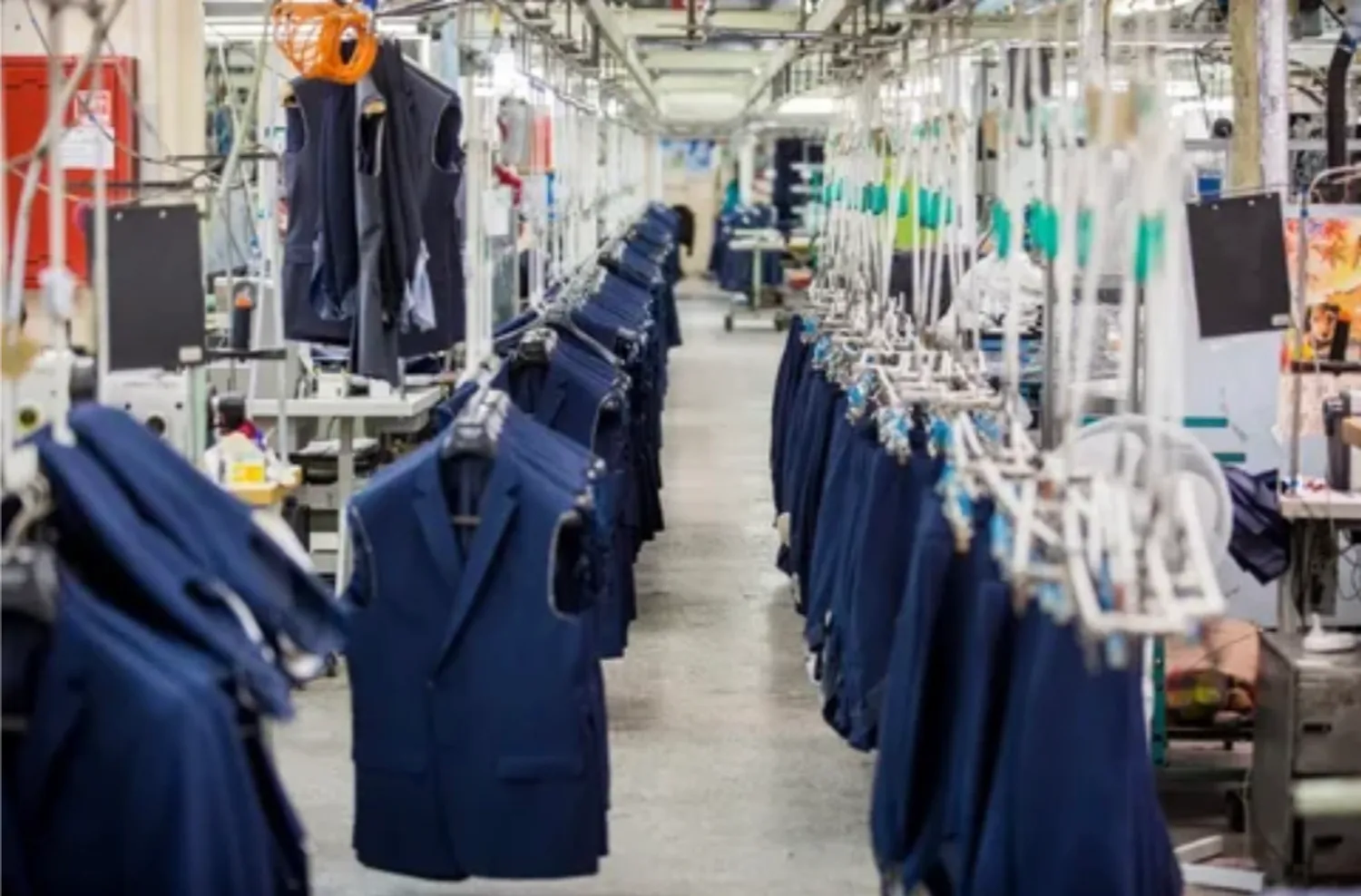 Производство одежды для маркетплейсов — Поиск бизнес партнёров — обложка