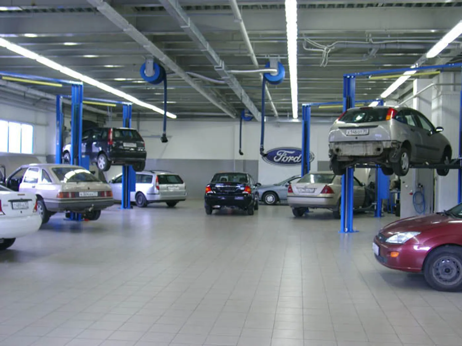 Продаётся действующий автосервис рядом с МКАД — Продажа бизнеса — обложка