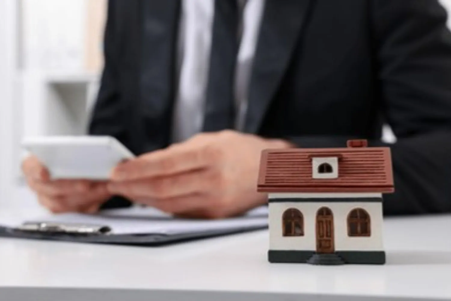 Партнёр для агентства недвижимости с уникальной моделью продаж — Поиск бизнес партнёров — обложка