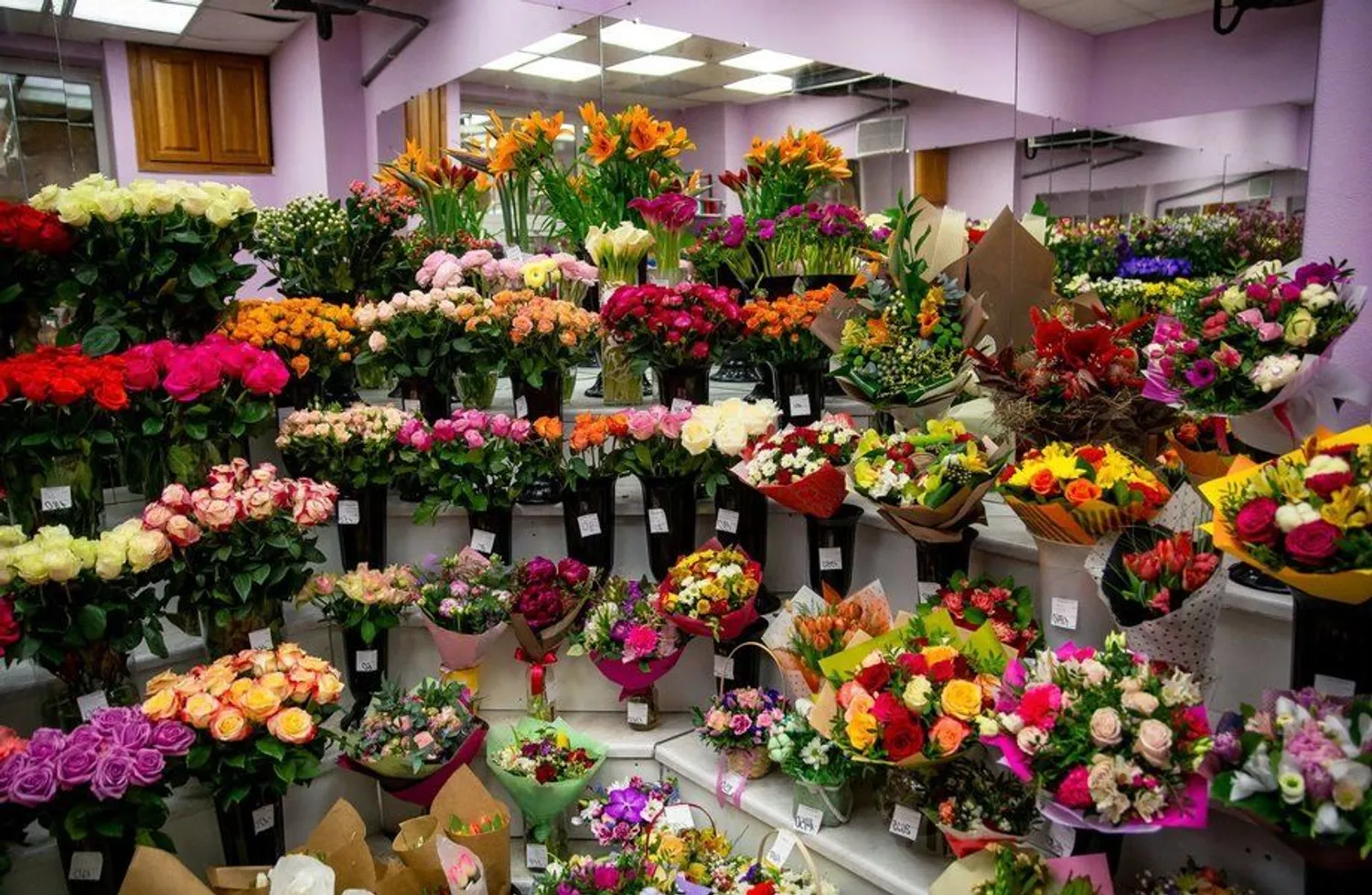 Готовый цветочный магазин с постоянными клиентами — Продажа бизнеса — обложка