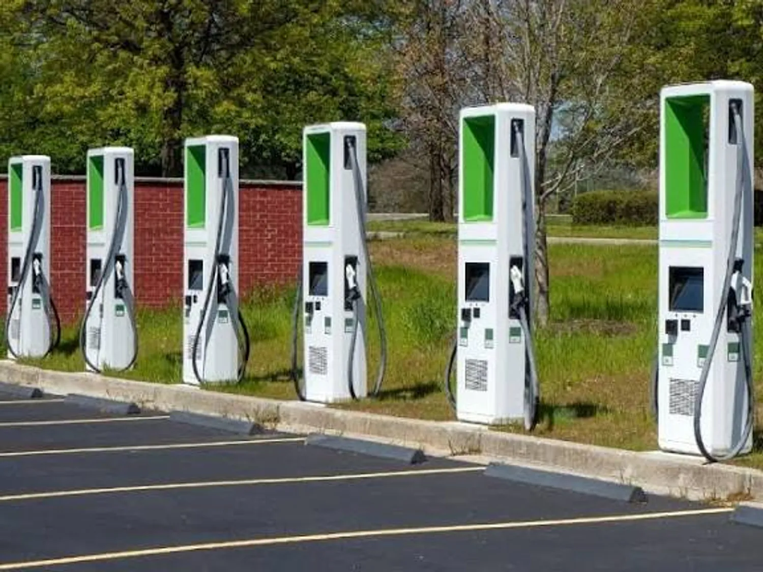 Инвестор: Инвестор для сети зарядных станций “E-Power” из Москва | Финансирование бизнеса