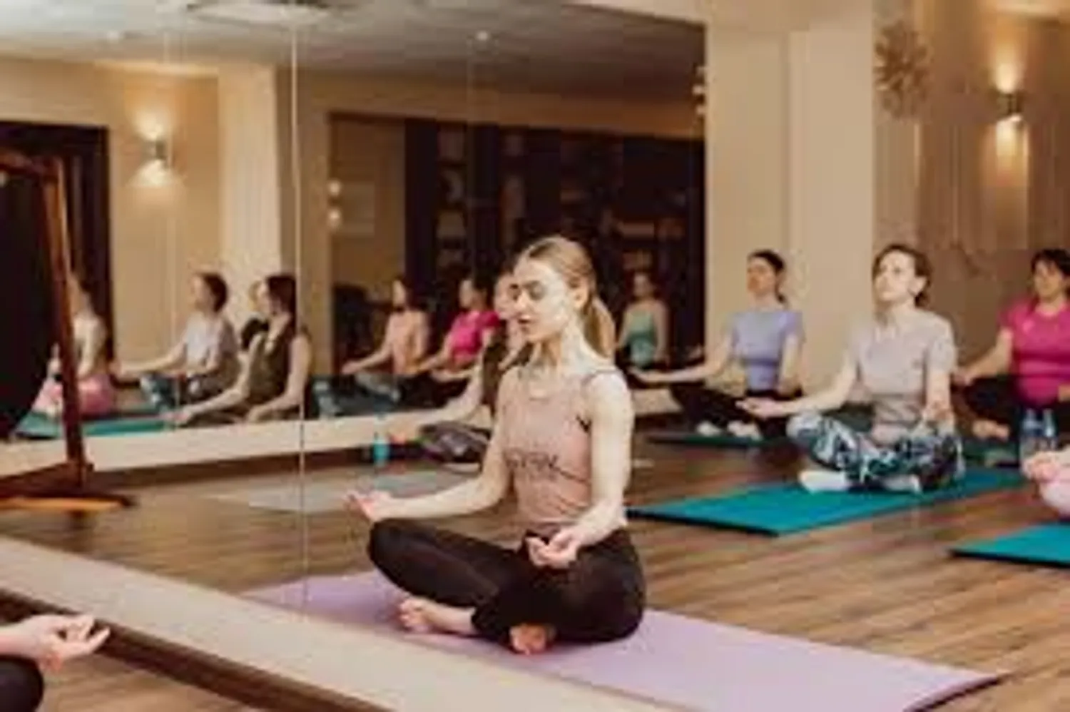 Партнёр для запуска студии йоги — Поиск бизнес партнёров — обложка