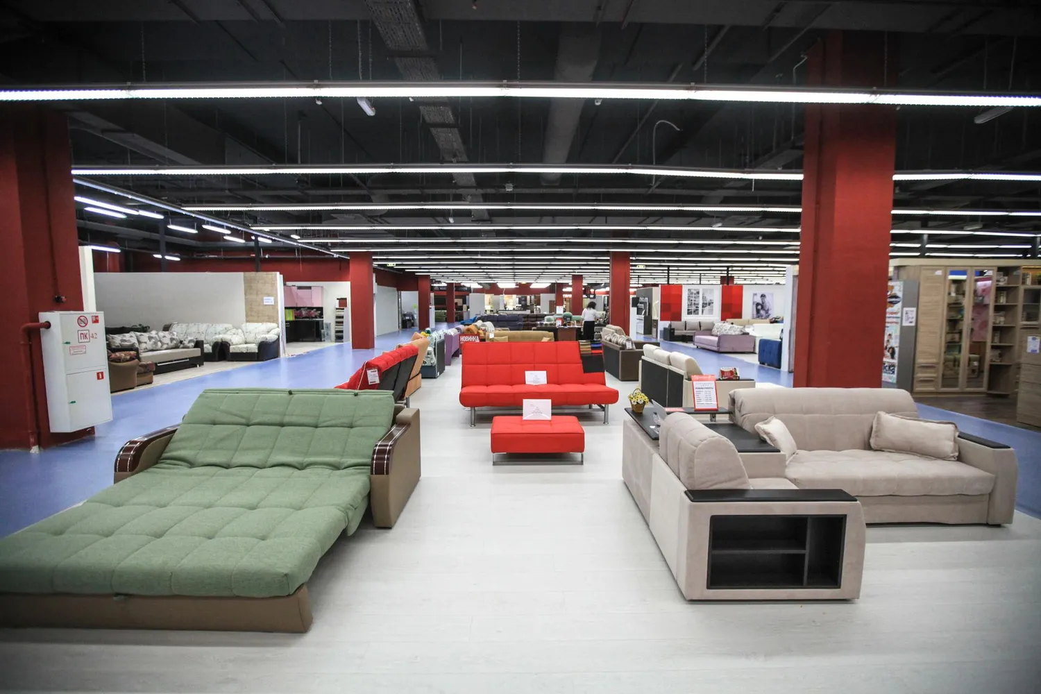 Продажа бизнеса, два мебельных шоурумов — Продажа бизнеса — обложка