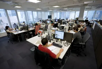 Продаётся прибыльная IT-компания в Москве — похожее объявление — карточка 4