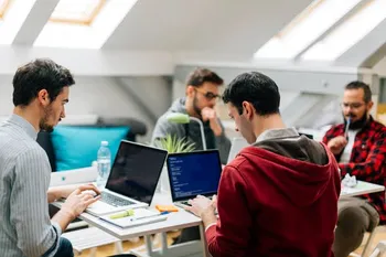 IT-компания с устойчивой прибылью и сильной командой — похожее объявление — карточка 2